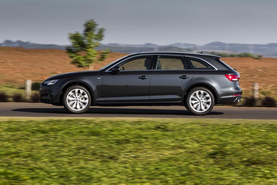  Audi A4 Avant 2.0 TFSI S-Line (B9) 2016 года  (LA) (фото 8 из 17)